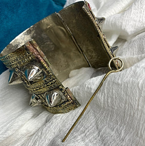 KUCHI CUFFS